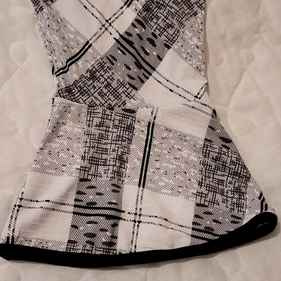 Adele & May blouse with 3/4 length bell sleeves. Host Pick! 🥳 - Picture 3 of 3